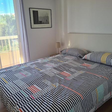 קאן סור מר 2P Entierement Climatise I Bien Insonorise I Wifi I A 300 M De La Mer I Restaurants Commerces Et Transports A 5Mn A Pied I Ideal 2 Personnes I Possibilite 4 Avec Canape Lit De Qualite I Tres Belle Douche מראה חיצוני תמונה